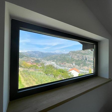 Casa Peidaigo Immersa Nel Verde,Vista Mare E Monti Ventimiglia Buitenkant foto