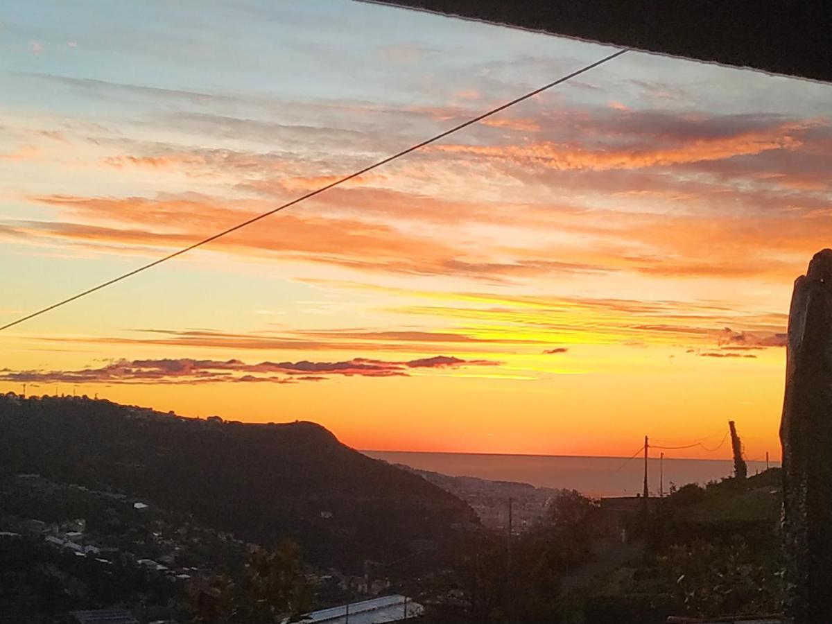 Casa Peidaigo Immersa Nel Verde,Vista Mare E Monti Ventimiglia Buitenkant foto